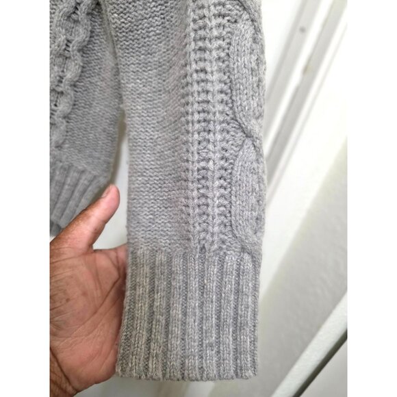 Tahari Women's Gray Cable Knit Turtleneck Sweater Ribbed Hem Warm Thick Winter S - Picture 4 of 8